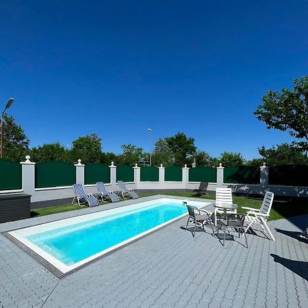 Atemberaubendes Apartment + Pool Βιέννη Εξωτερικό φωτογραφία