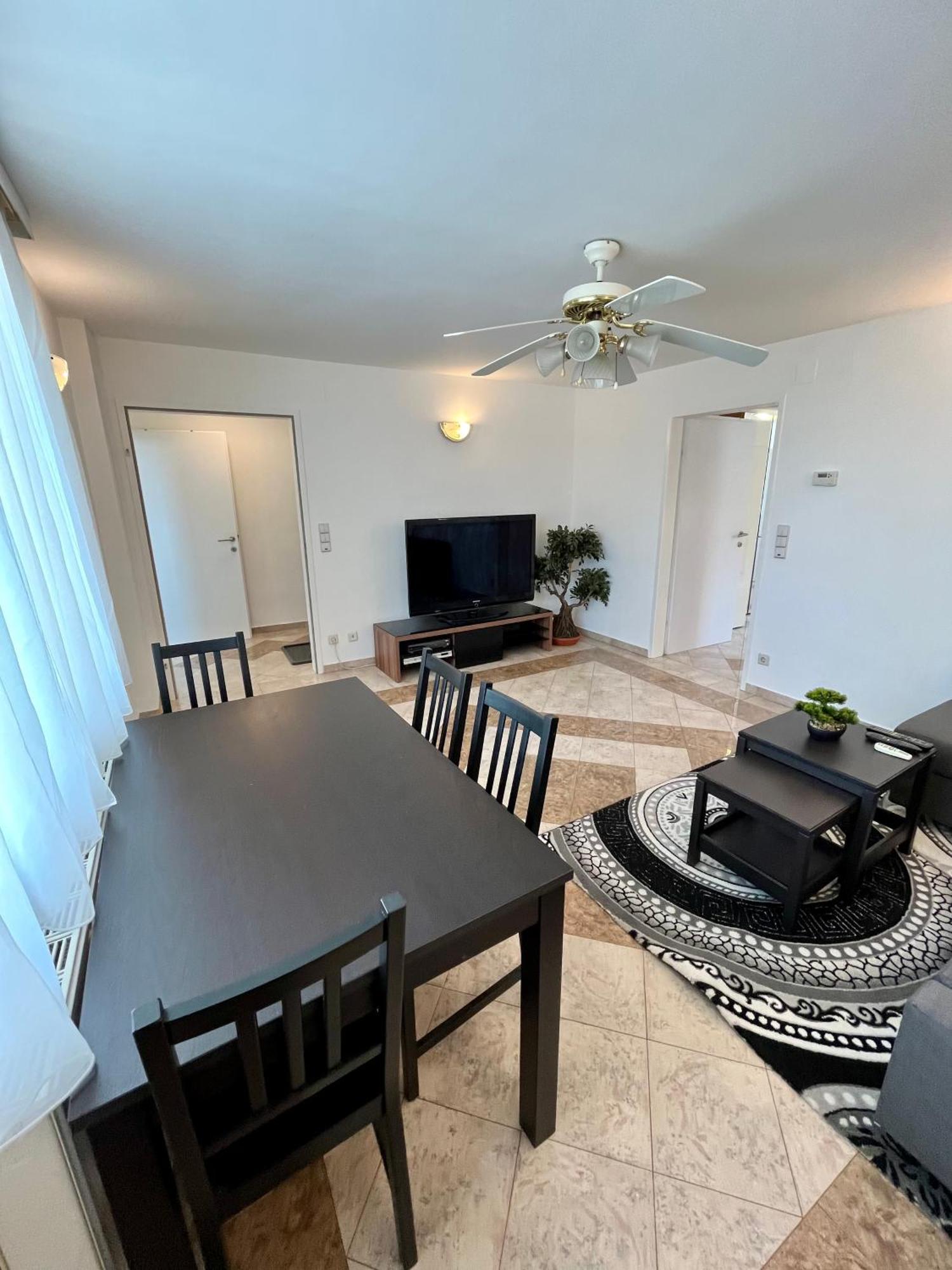 Atemberaubendes Apartment + Pool Βιέννη Εξωτερικό φωτογραφία