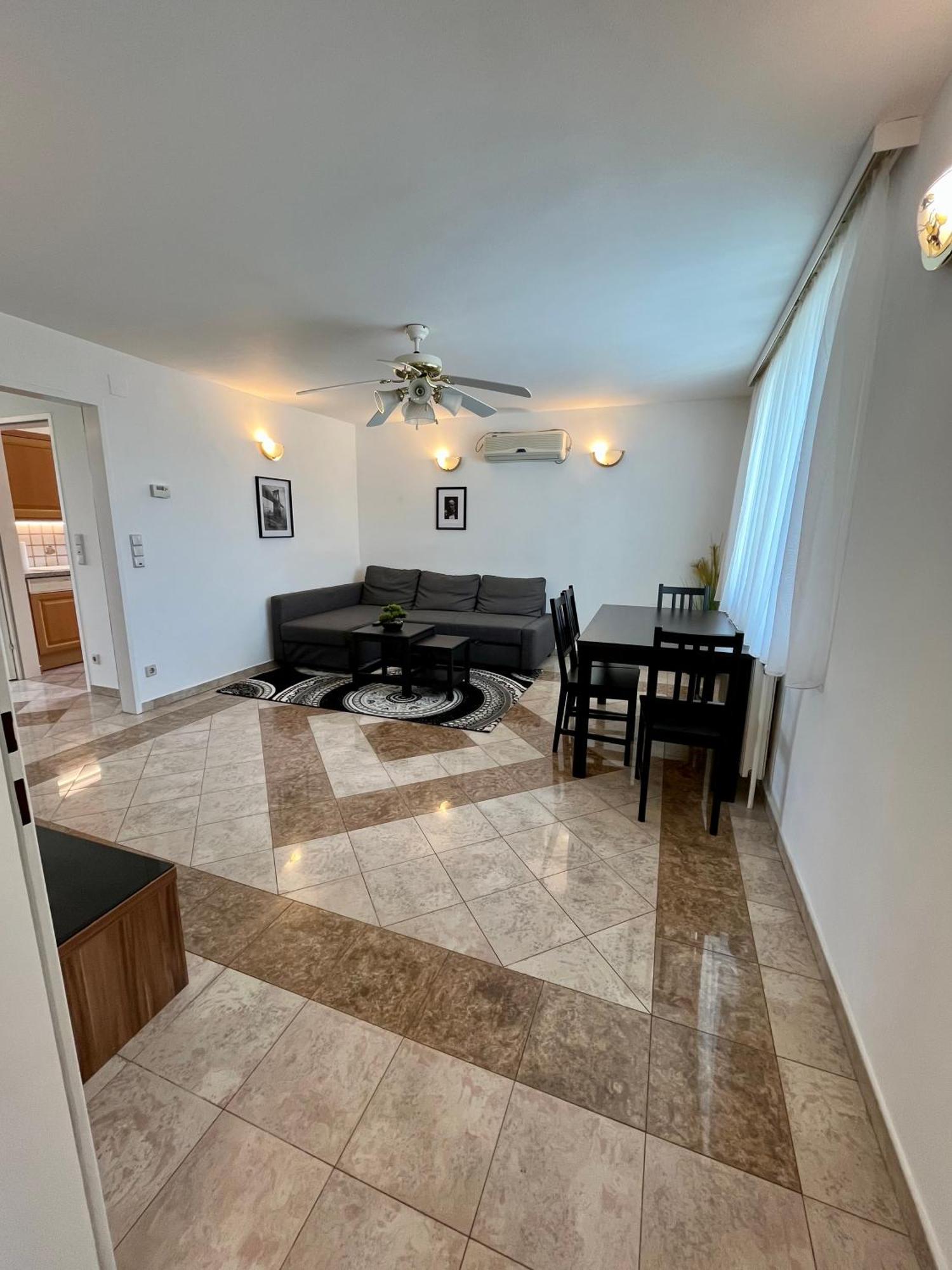 Atemberaubendes Apartment + Pool Βιέννη Εξωτερικό φωτογραφία